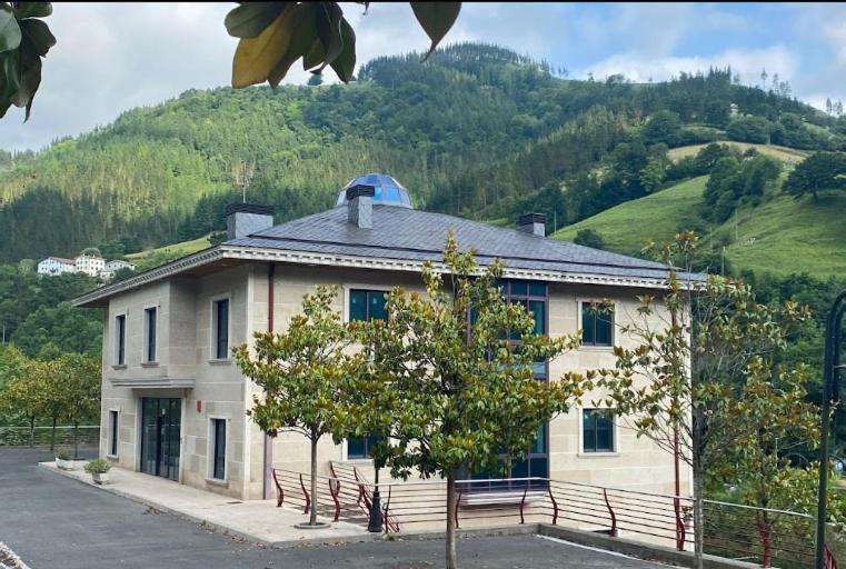 Hotel Asador Arriarte Эйбар Экстерьер фото